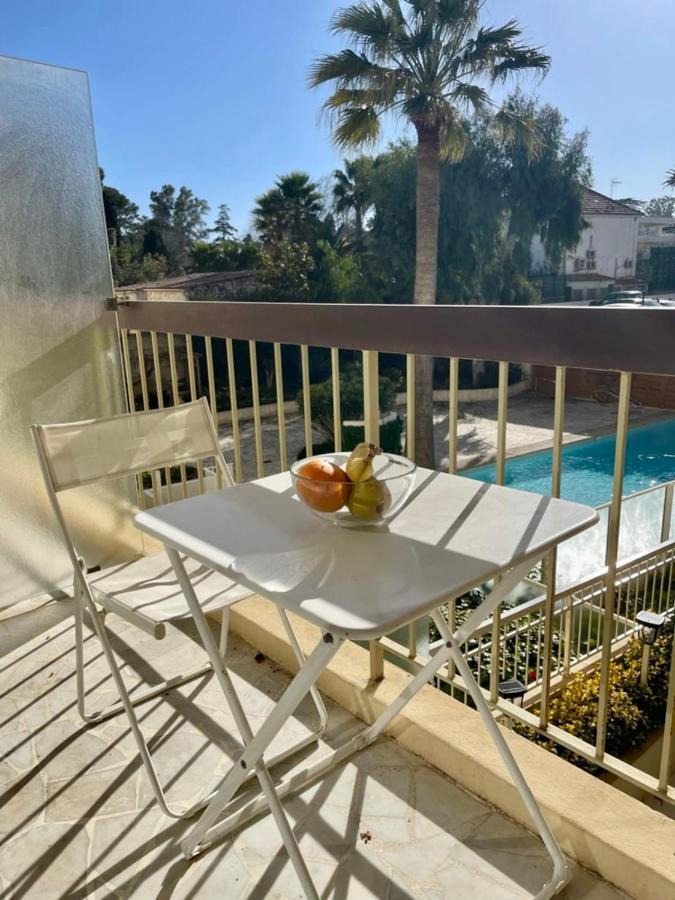 Seafront One Bedroom Apartment With A Terrasse Swimming Pool And A Parking Αντίμπ Εξωτερικό φωτογραφία